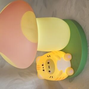 Smoko Tayto Tabby Cat Lamp.